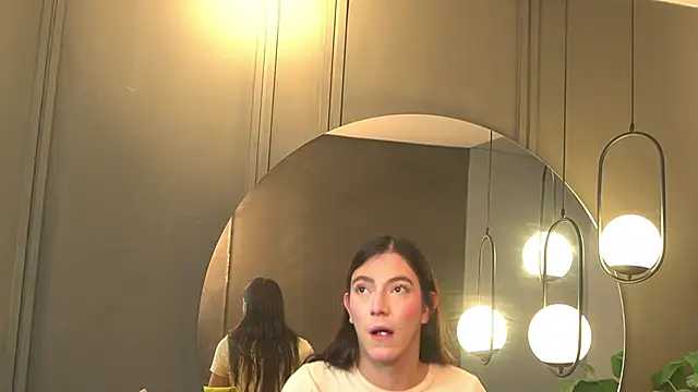 Ariaa Isabell online show from April 8, 6:53 pm