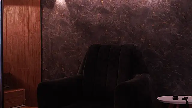 Ariaa Isabell online show from November 24, 6:30 pm