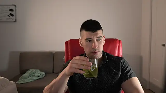 Sand0w online show from March 24, 8:20 pm