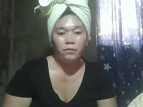 exoticclit69 online show from April 18, 4:59 am