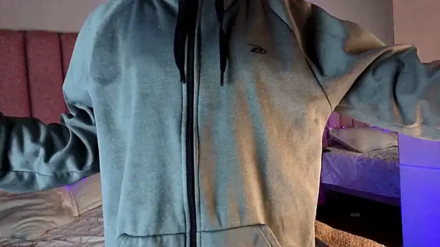 TerumiKitty online show from January 5, 9:40 pm