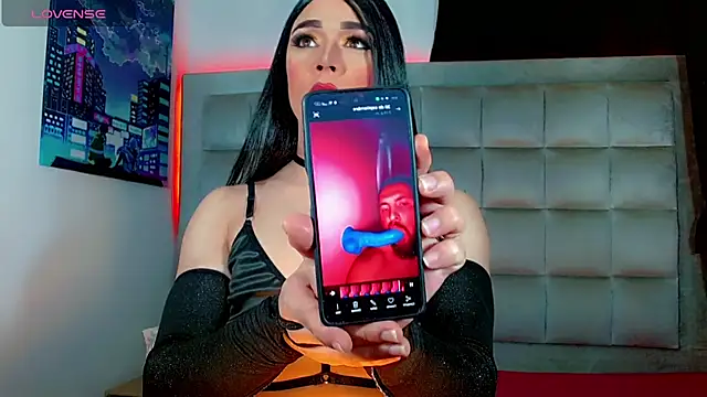 Snapshot of AmazingMistressNathy chatting on November 29, 6:13 am AmazingMistressNathy online show from November 29, 6:13 am