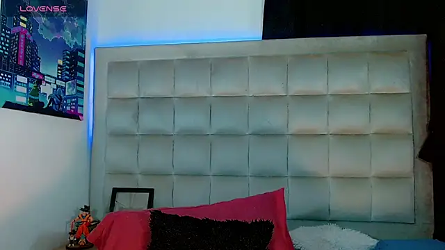 Snapshot of AmazingMistressNathy chatting on March 3, 5:03 am AmazingMistressNathy online show from March 3, 5:03 am