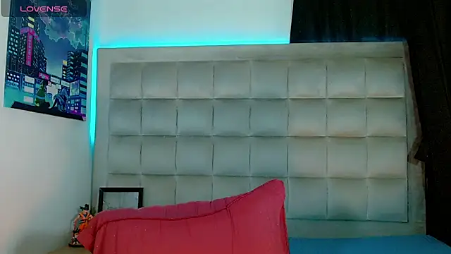 AmazingMistressNathy online show from April 9, 6:30 am