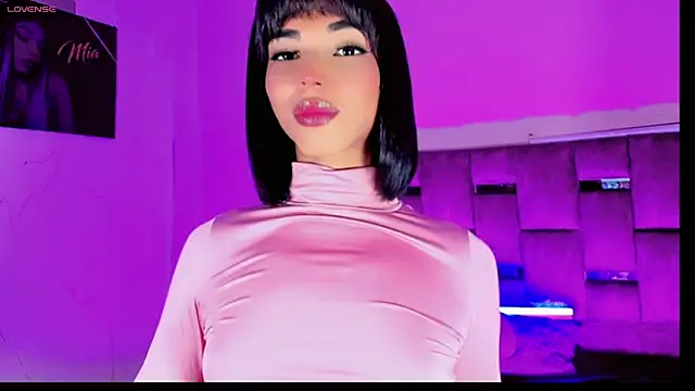 LADY-HOT-SEXY- online show from January 14, 5:22 am