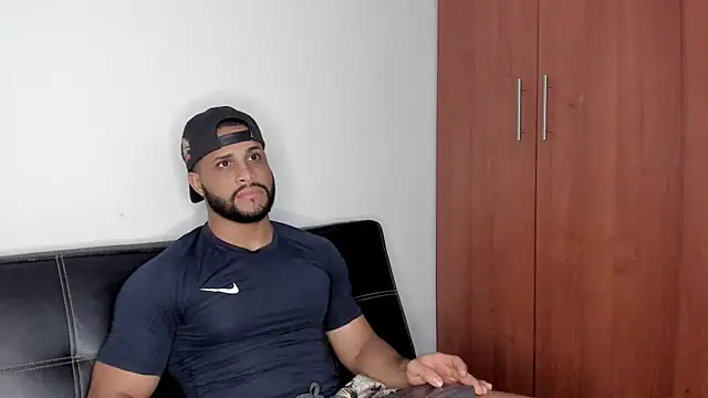 Pier Simons online show from November 11, 7:14 am