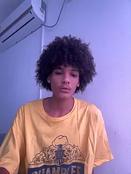 Snapshot of Max_Rain chatting on October 21, 5:23 pm Max Rain online show from October 21, 5:23 pm