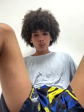 Snapshot of Max_Rain chatting on November 1, 12:17 am Max Rain online show from November 1, 12:17 am