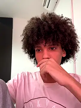 Snapshot of Max_Rain chatting on November 1, 7:19 pm Max Rain online show from November 1, 7:19 pm