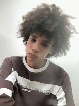 Snapshot of Max_Rain chatting on April 2, 12:40 am Max Rain online show from April 2, 12:40 am