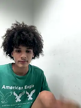 Snapshot of Max_Rain chatting on November 5, 1:20 am Max Rain online show from November 5, 1:20 am