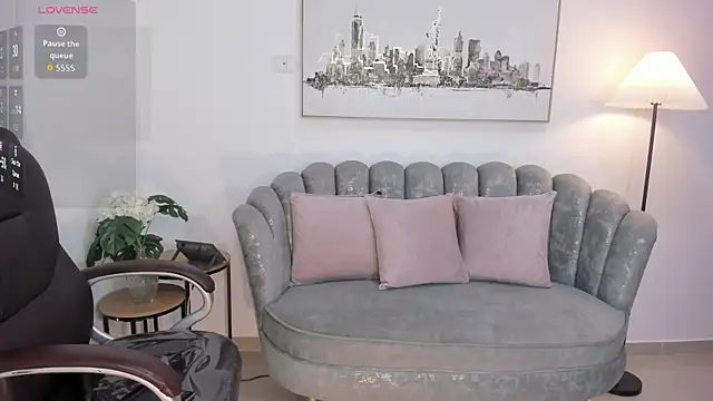 July Adams online show from June 4, 3:22 am