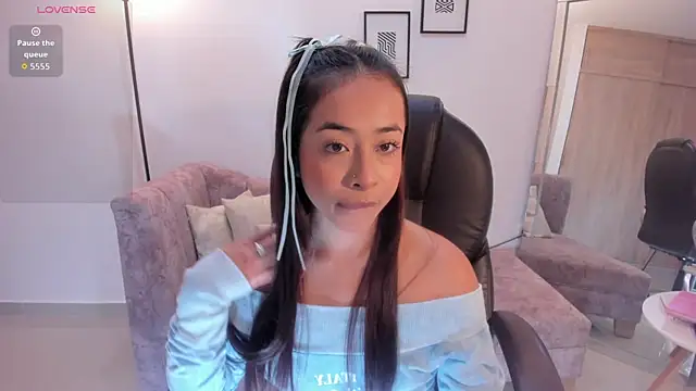 July Adams online show from June 12, 3:15 am
