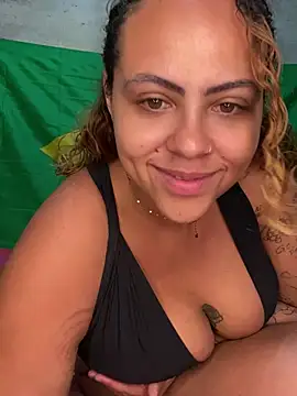 Snapshot of Chloe_Leaozinho chatting on June 14, 2:40 pm Chloe Leaozinho online show from June 14, 2:40 pm