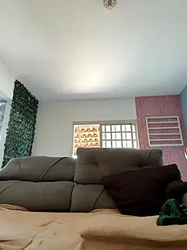 Snapshot of Chloe_Leaozinho chatting on November 7, 5:50 pm Chloe Leaozinho online show from November 7, 5:50 pm