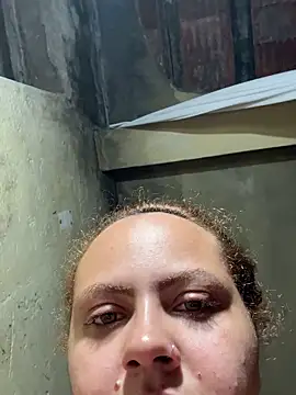 Chloe Leaozinho online show from December 22, 3:28 am