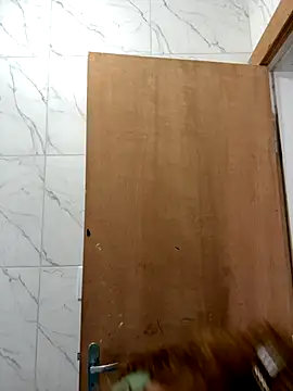 Snapshot of Chloe_Leaozinho chatting on November 4, 6:22 pm Chloe Leaozinho online show from November 4, 6:22 pm