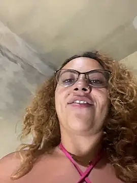 Chloe Leaozinho online show from April 13, 12:09 pm