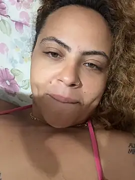 Chloe Leaozinho online show from March 8, 2:04 am
