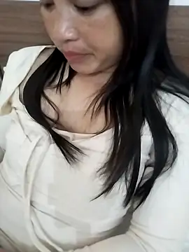 Tiyir597 online show from March 19, 1:33 pm