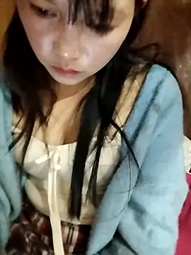 Tiyir597 online show from May 1, 2:33 pm