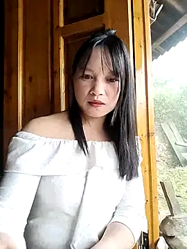 Snapshot of Tiyir597 chatting on October 4, 3:41 am Tiyir597 online show from October 4, 3:41 am