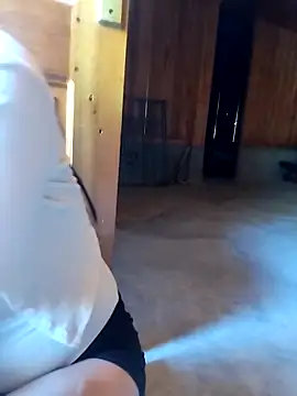 Tiyir597 online show from April 12, 3:32 am