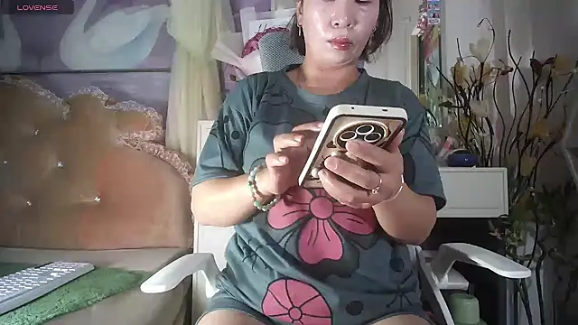 lyly asian online show from March 17, 12:13 am