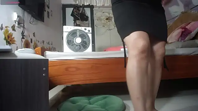 lyly asian online show from April 9, 7:36 am