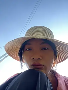 Phayphay77 online show from October 29, 2:43 am