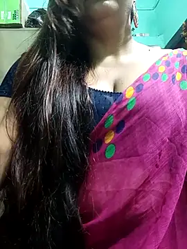 Snapshot of Bhanu-Sharma chatting on October 10, 4:24 am Bhanu-Sharma online show from October 10, 4:24 am