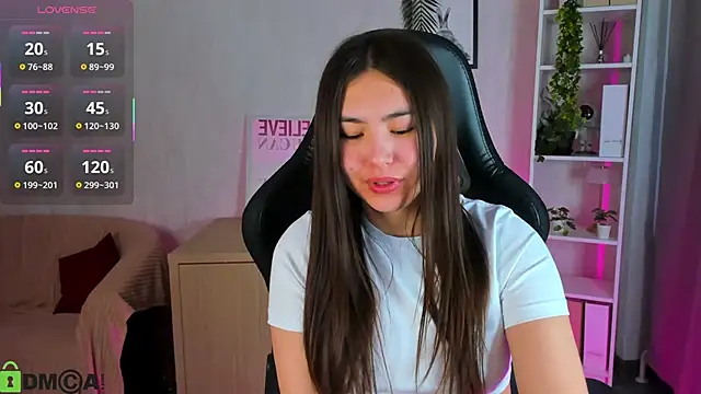 Megan Williamms online show from November 29, 9:20 am