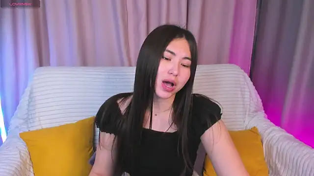 Megan Williamms online show from October 28, 12:33 am