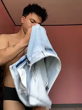 JerichoGutierez online show from May 14, 4:31 am