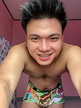 Snapshot of JerichoGutierez chatting on July 9, 5:52 am JerichoGutierez online show from July 9, 5:52 am