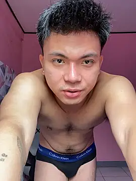Snapshot of JerichoGutierez chatting on August 3, 4:09 am JerichoGutierez online show from August 3, 4:09 am