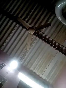 Jessi 25 online show from December 5, 5:33 pm