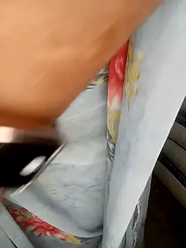 Jessi 25 online show from November 19, 5:35 pm