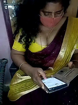 Jessi 25 online show from February 19, 4:37 pm