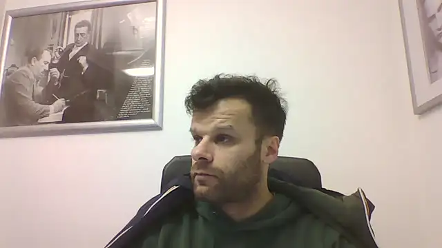 Snapshot of FROCETTO93 chatting on January 7, 9:25 am FROCETTO93 online show from January 7, 9:25 am