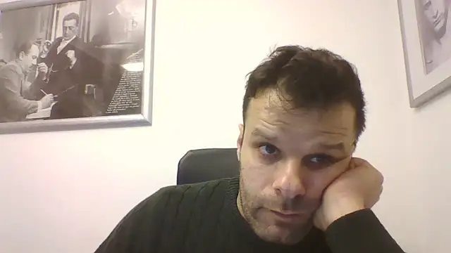 Snapshot of FROCETTO93 chatting on February 10, 5:23 pm FROCETTO93 online show from February 10, 5:23 pm