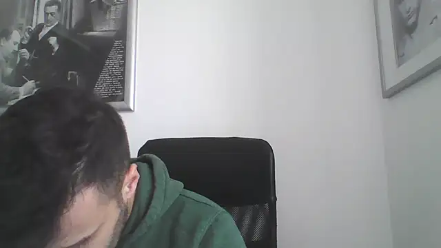 Snapshot of FROCETTO93 chatting on February 20, 12:18 pm FROCETTO93 online show from February 20, 12:18 pm