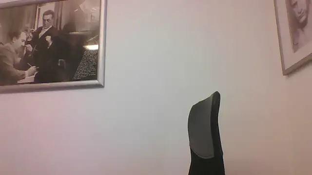 Snapshot of FROCETTO93 chatting on February 12, 12:38 pm FROCETTO93 online show from February 12, 12:38 pm