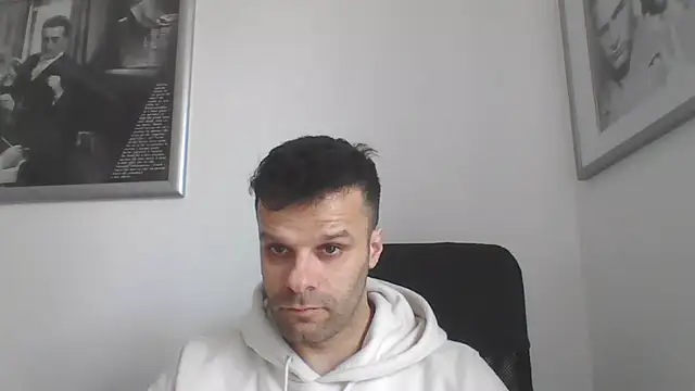 Snapshot of FROCETTO93 chatting on February 16, 12:37 pm FROCETTO93 online show from February 16, 12:37 pm