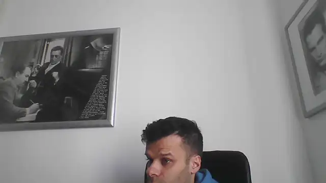 Snapshot of FROCETTO93 chatting on February 23, 1:33 pm FROCETTO93 online show from February 23, 1:33 pm