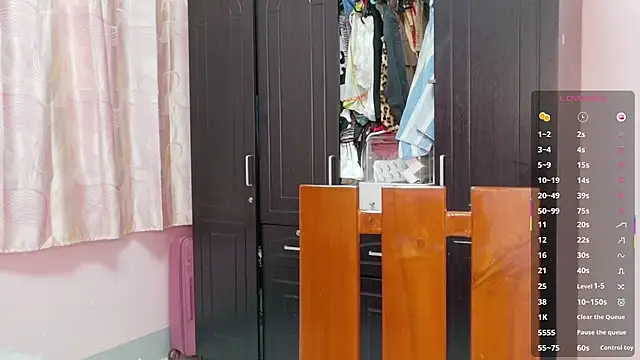 Snapshot of Serenaa_rabbit chatting on October 22, 11:53 am Serenaa rabbit online show from October 22, 11:53 am