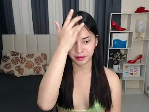 SeductiveAppleTS online show from November 29, 10:04 am