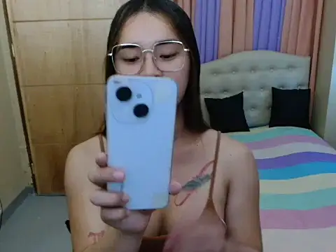 SeductiveAppleTS online show from January 15, 5:05 pm