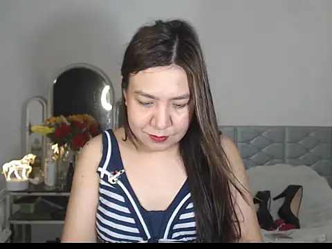 Snapshot of stellahugeX chatting on November 7, 4:17 am stellahugeX online show from November 7, 4:17 am