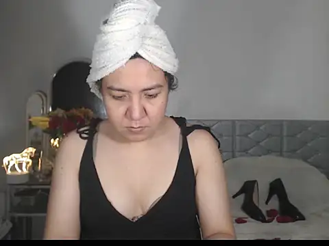 Snapshot of stellahugeX chatting on October 26, 7:53 am stellahugeX online show from October 26, 7:53 am